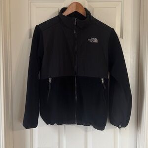 The North Face Denali Black Full-Zip Jacket 10-12 medium